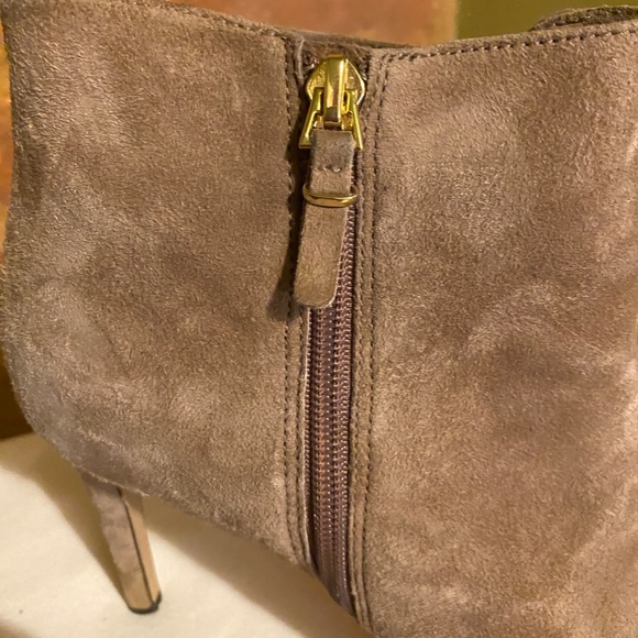 Via Spiga | Taupe Suede Booties, Stiletto Heel, Platform Toe, Size 10 - Picture 4 of 12